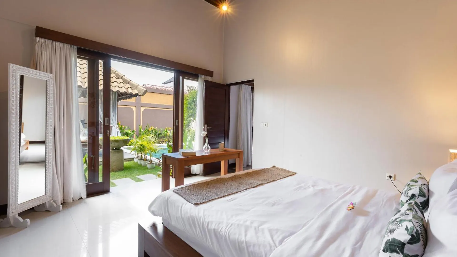 Villa Lapiz Seminyak