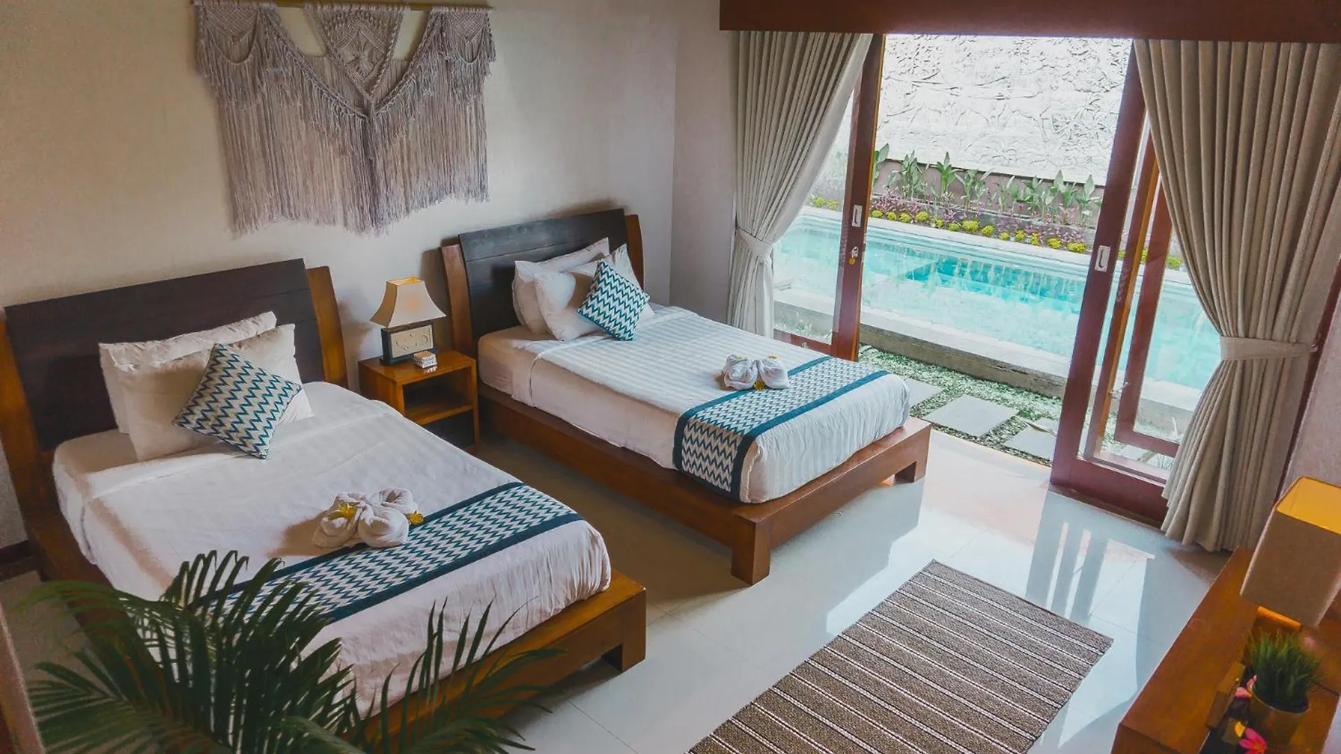 Villa Lapiz Seminyak  Indonesia