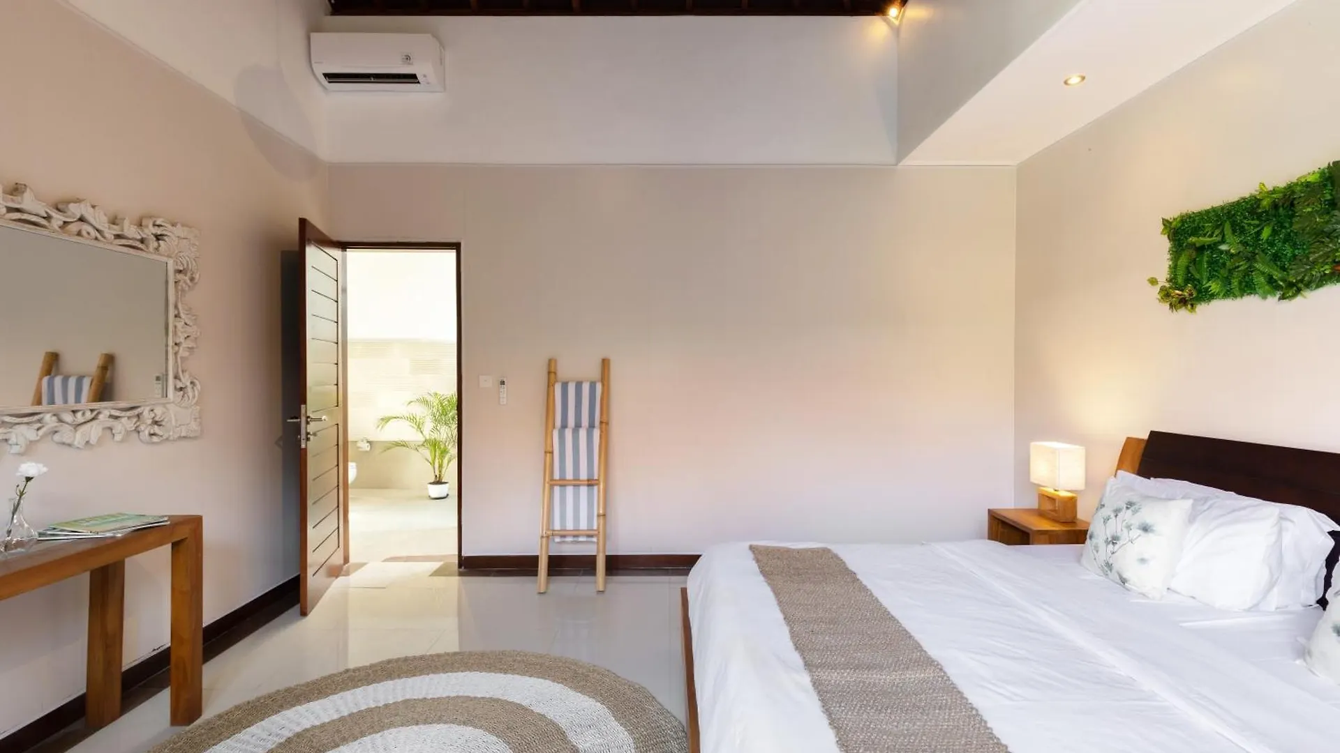 Villa Lapiz Seminyak  Indonesia